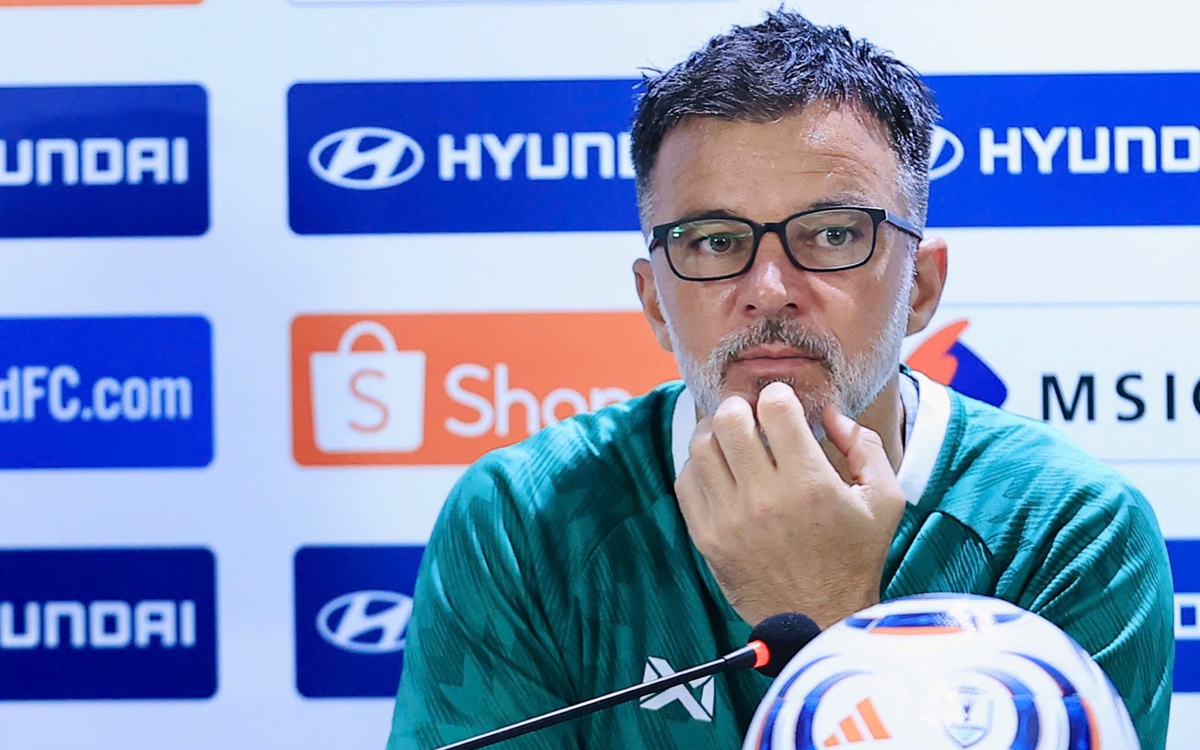 HLV đội tuyển Thái Lan: “Đội tuyển Việt Nam xứng đáng vô địch”

